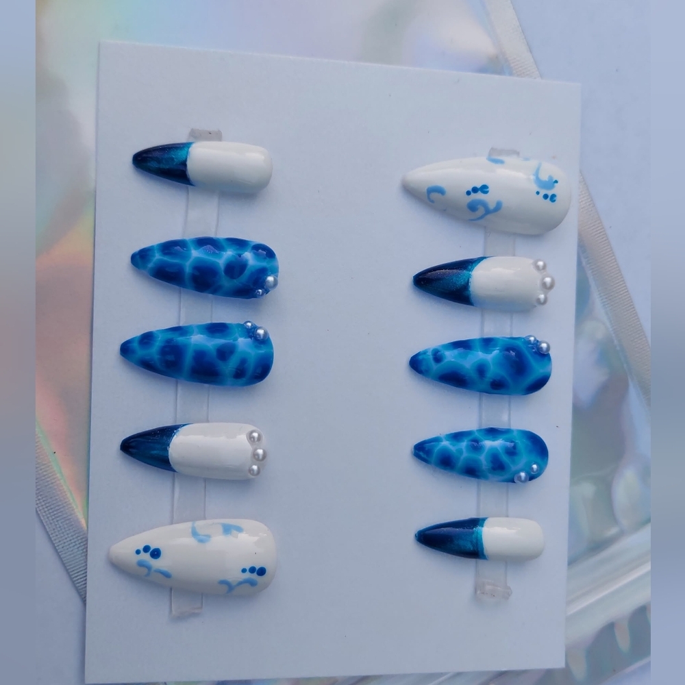Press On Nails (Handpainted, Swimming Pool Themed)